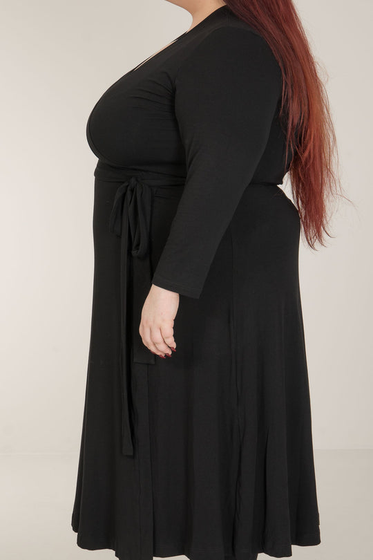 Bestie midi lenght wrap jersey dress - Black - Vadlång, svart omlottklänning i trikå