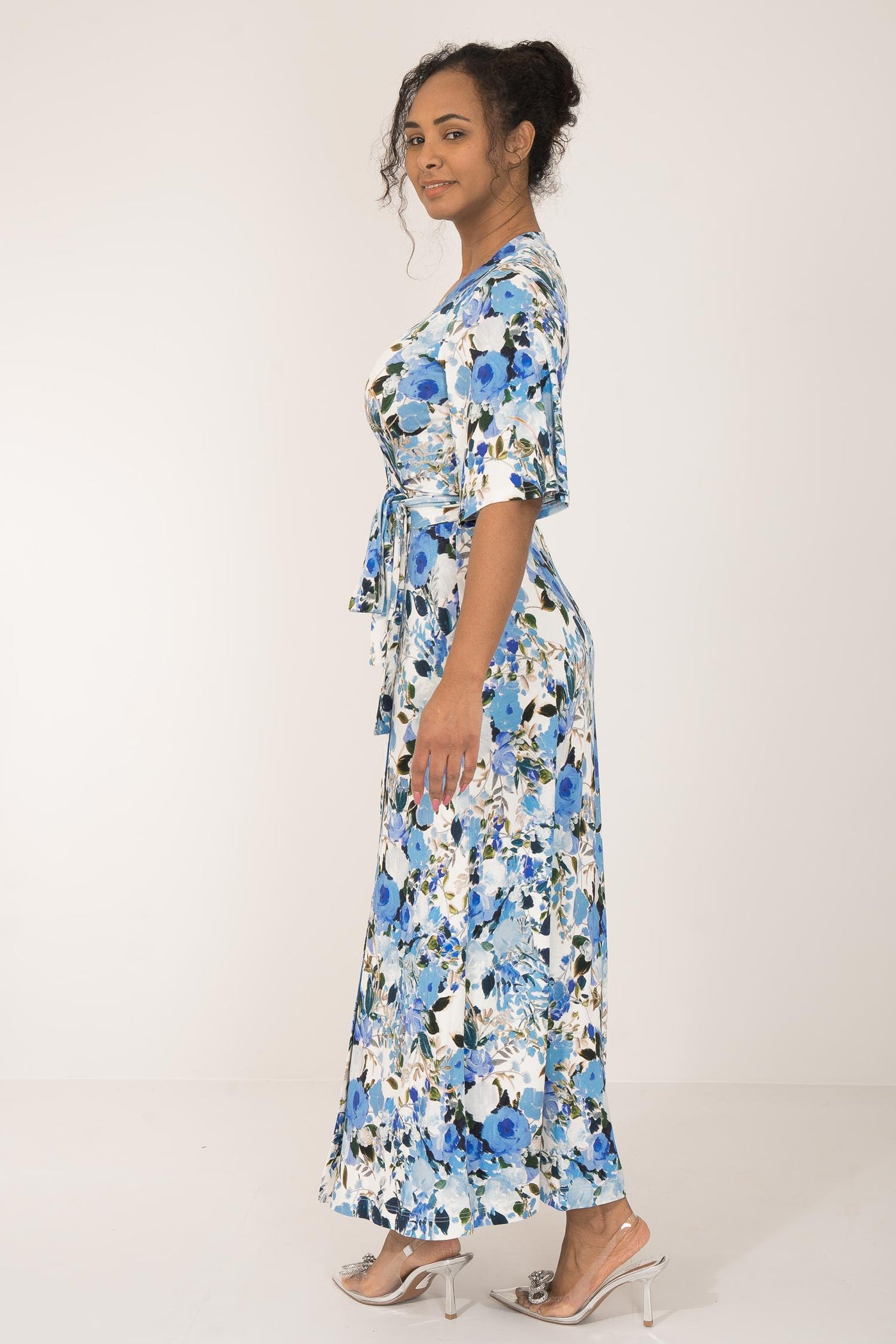 Bestie bell sleeve long wrap jersey dress - Blue flowers - Blommönstrad, hellång omlottklänning i trikå