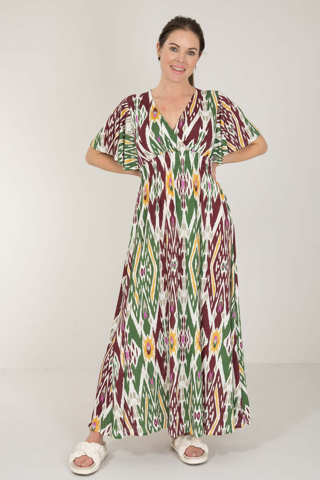 My smocked jersey long dress - Khaki green - Mönstrad ankellång trikåklänning med smock
