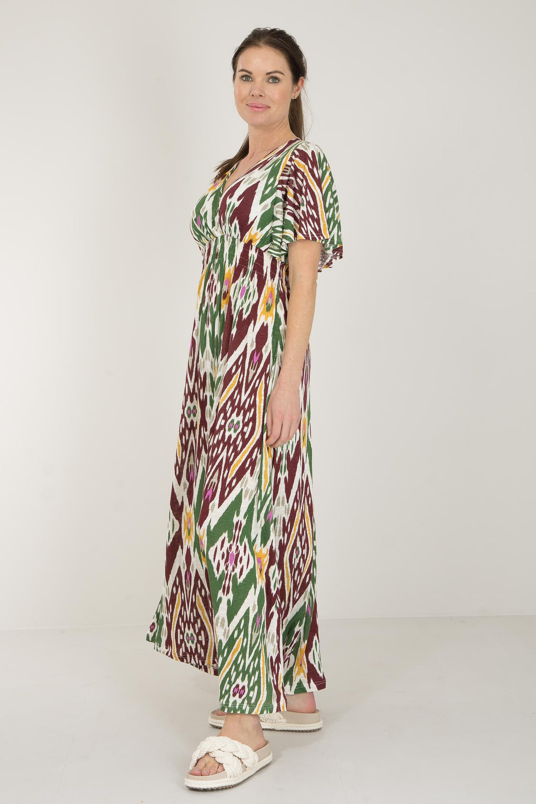 My smocked jersey long dress - Khaki green - Mönstrad ankellång trikåklänning med smock