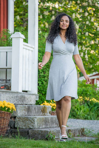 My most comfy short jersey dress - Grey melange - Gråmelerad, knälång klänning i trikå