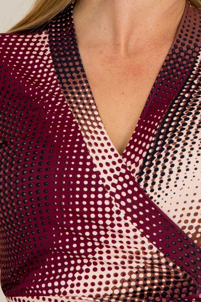 Bestie printed short wrap jersey dress - Shades of red - Knälång omlottklänning i trikå