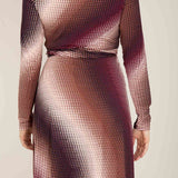 Bestie printed short wrap jersey dress - Shades of red - Knälång omlottklänning i trikå