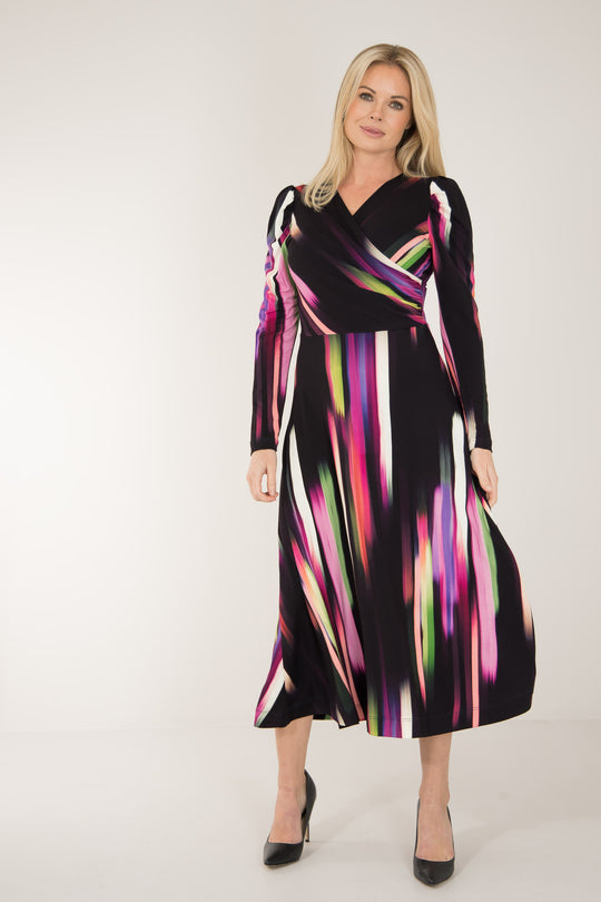 Closed wrap printed midi jersey dress - Black - Mönstrad, vadlång klänning i stretchig trikå