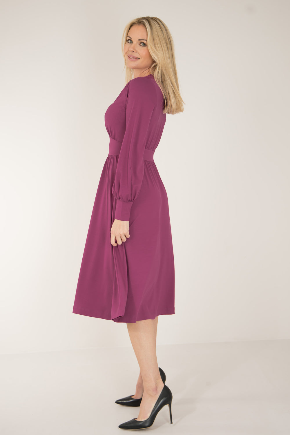 Nina jersey dress - Cyclam - Knälång, cerise klänning i trikå