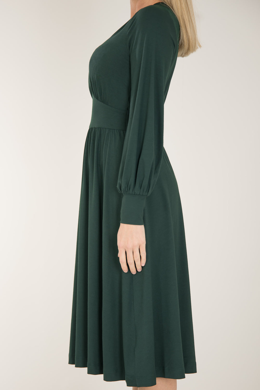 Nina jersey dress - Bottle green - Knälång, grön klänning i trikå