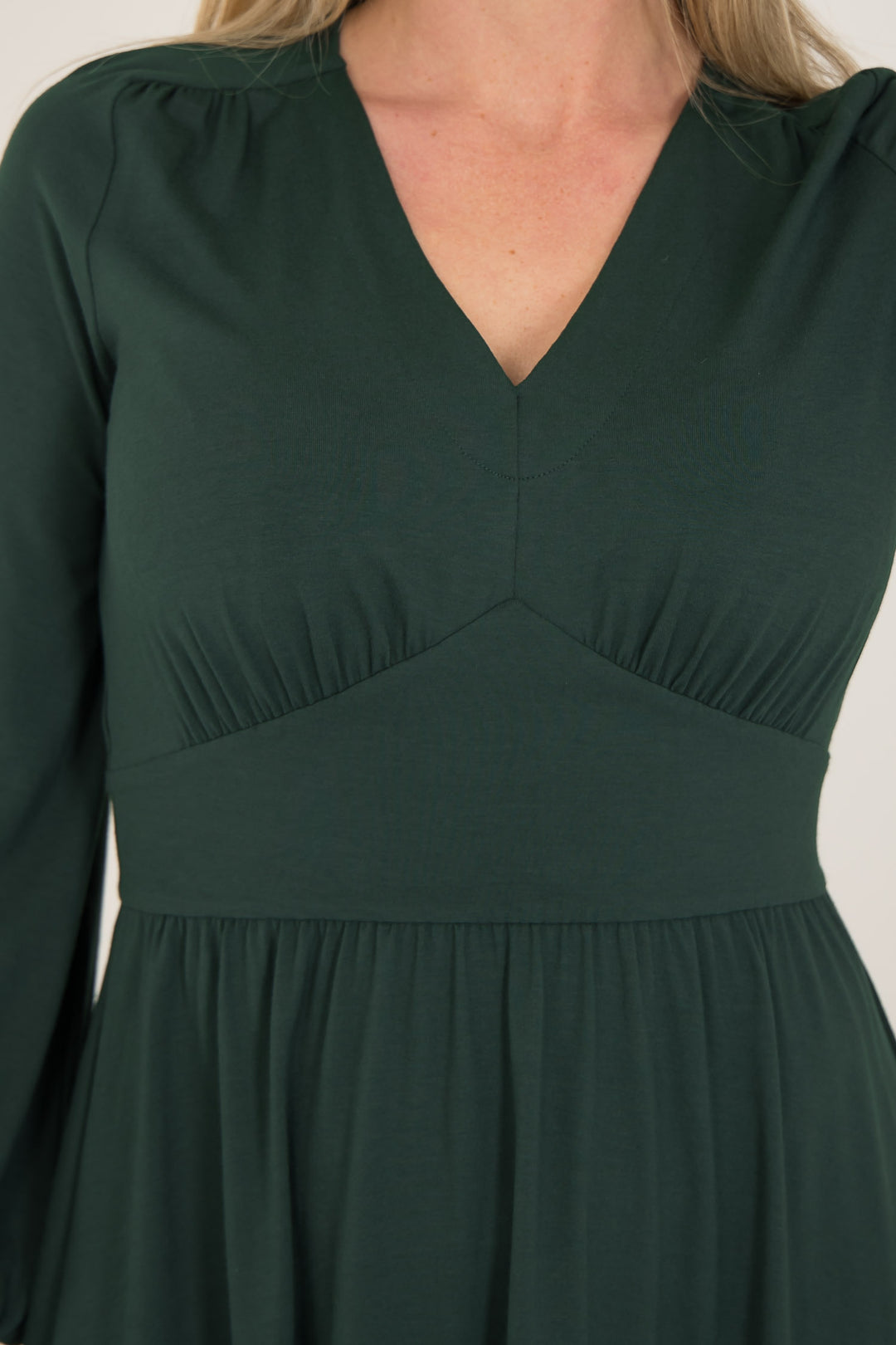 Nina jersey dress - Bottle green - Knälång, grön klänning i trikå