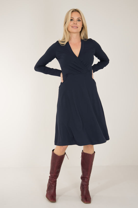 My most comfy short jersey dress - Navy - Mariniblå, knälång klänning i trikå