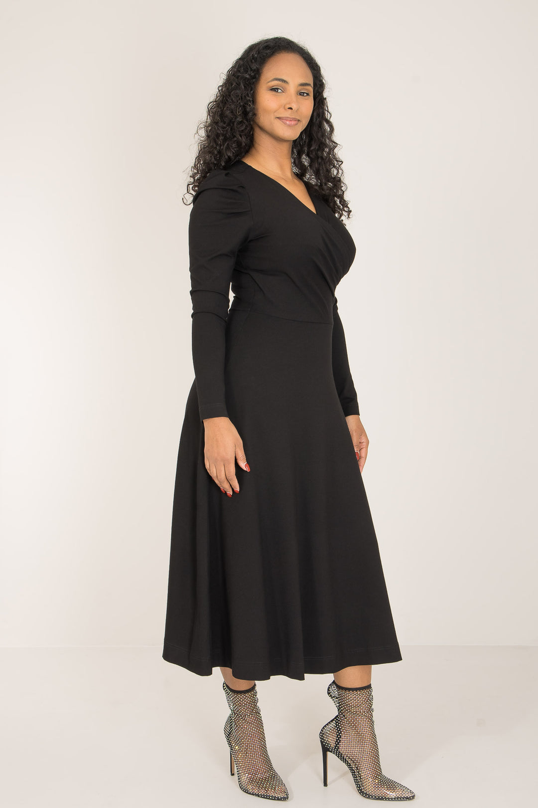 Closed wrap midi jersey dress - Black - Svart, vadlång klänning i stretchig trikå