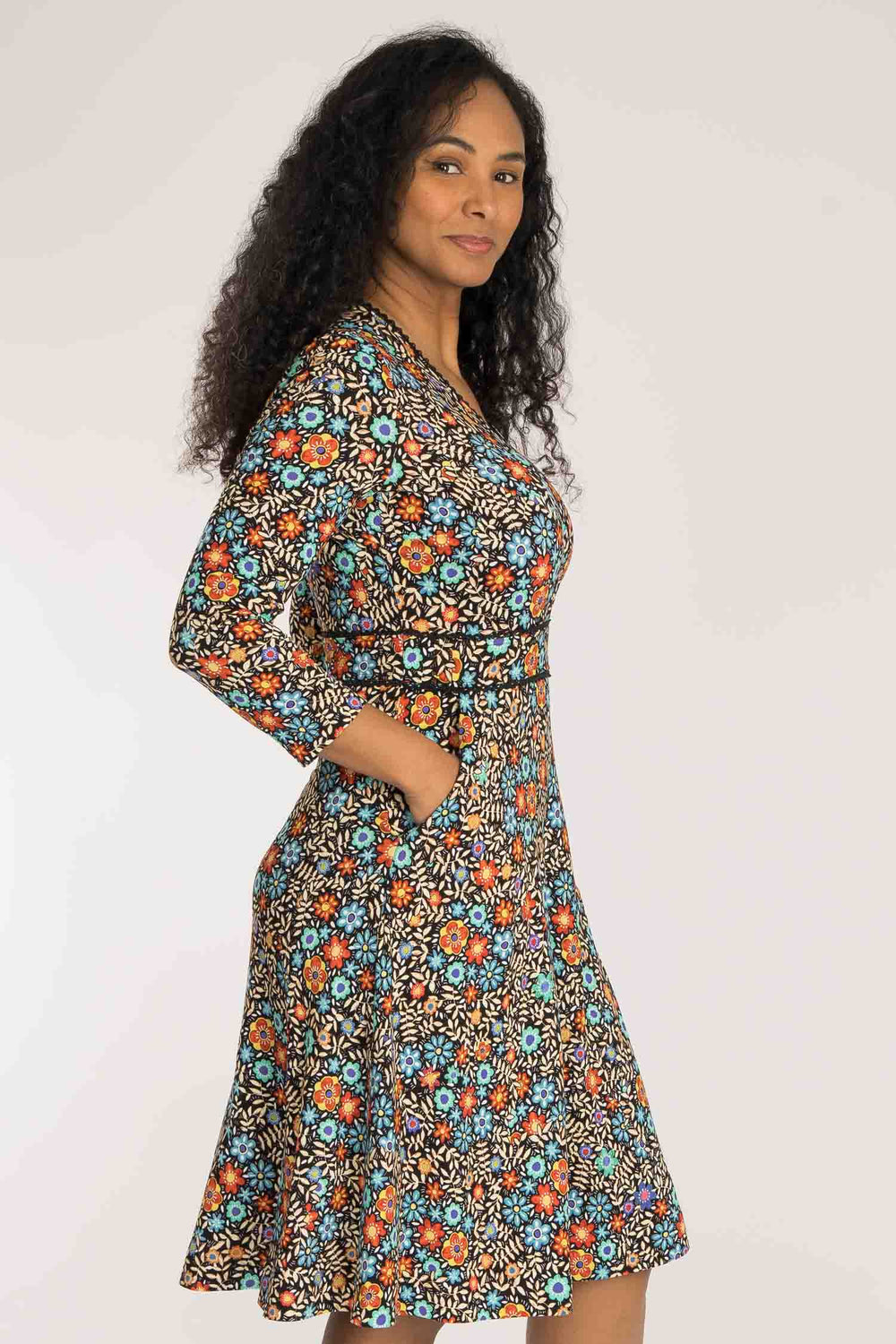 Picot pocket short jersey dress - Black flowers