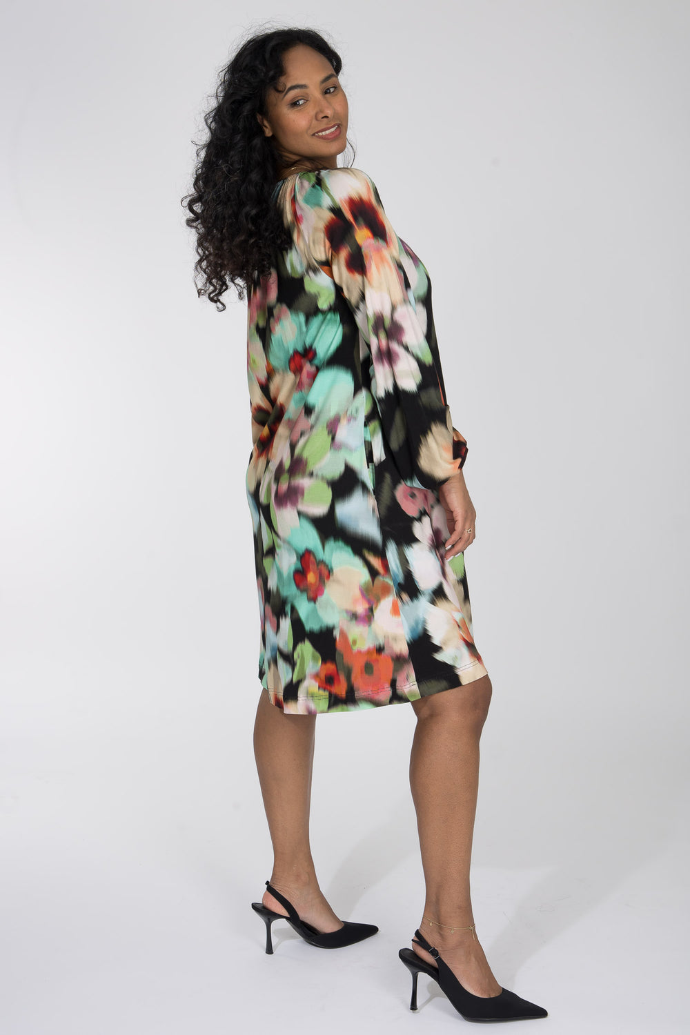 A-lined belted short jersey dress - Black