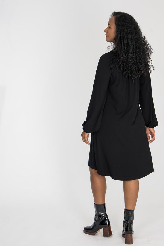 A-lined belted short jersey dress - Black