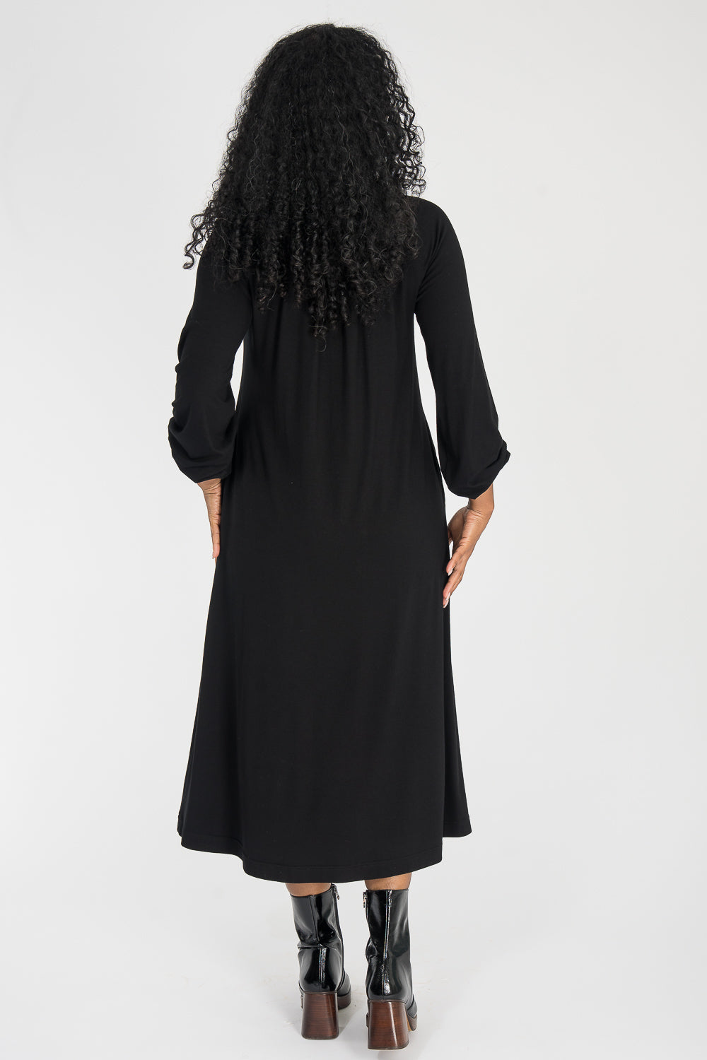 A-lined belted midi jersey dress - Black