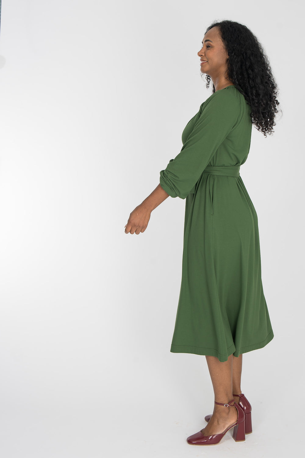 A-lined belted midi jersey dress - Forrest green
