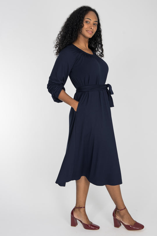 A-lined belted midi jersey dress - Navy