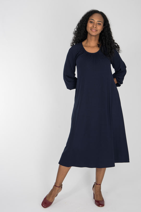 A-lined belted midi jersey dress - Navy