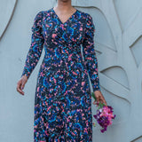 Closed wrap midi jersey dress - Blue-Pink