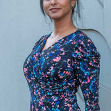 Closed wrap midi jersey dress - Blue-Pink