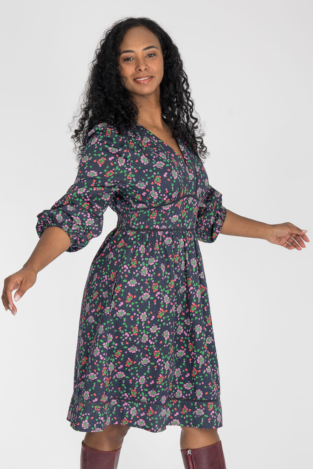 Cotton V-neck short dress - Navy flowers