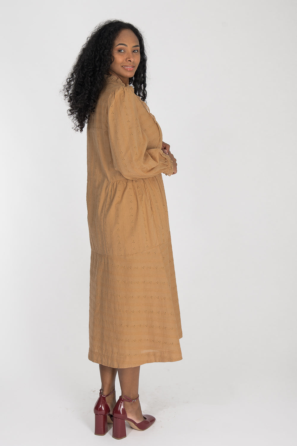 Cotton lace midi dress - Sand