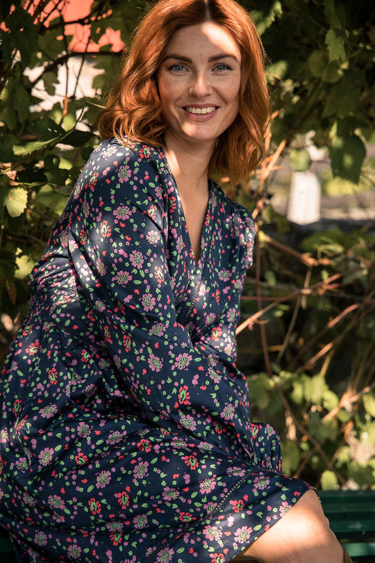 Cotton V-neck short dress - Navy flowers