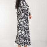 Pure EcoVero woven viscose midi dress - Black - Svart-vit mönstrad, vadlång skjortklänning