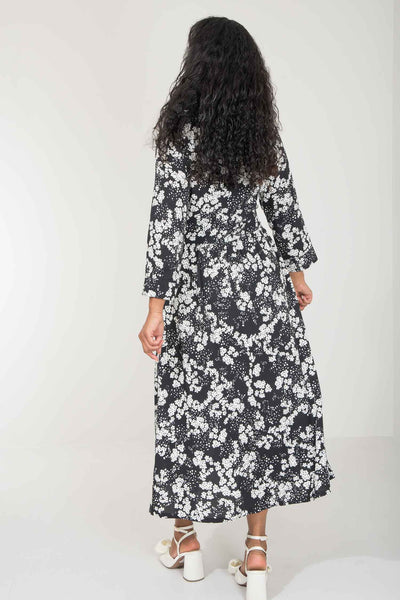 Pure EcoVero woven viscose midi dress - Black - Svart-vit mönstrad, vadlång skjortklänning