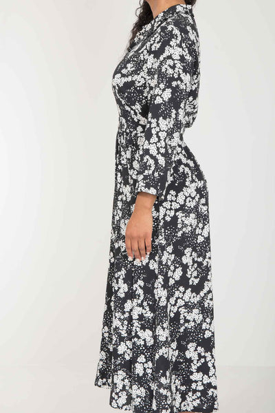 Pure EcoVero woven viscose midi dress - Black - Svart-vit mönstrad, vadlång skjortklänning
