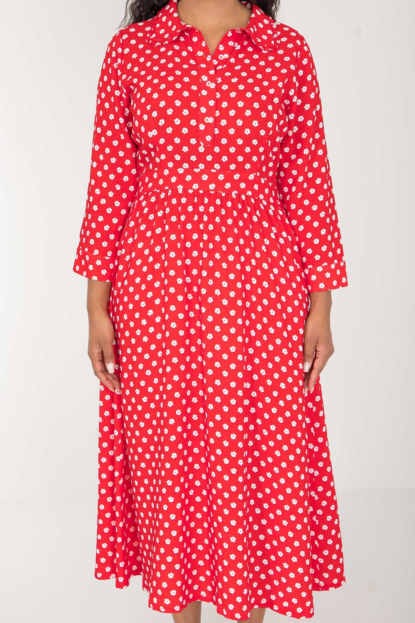 Pure EcoVero woven viscose midi dress - Red flowers - Röd-vit mönstrad, vadlång skjortklänning