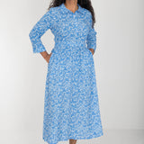 Pure EcoVero woven viscose midi dress - Blue flowers - Blåmönstrad, vadlång skjortklänning