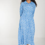 Pure EcoVero woven viscose midi dress - Blue flowers - Blåmönstrad, vadlång skjortklänning