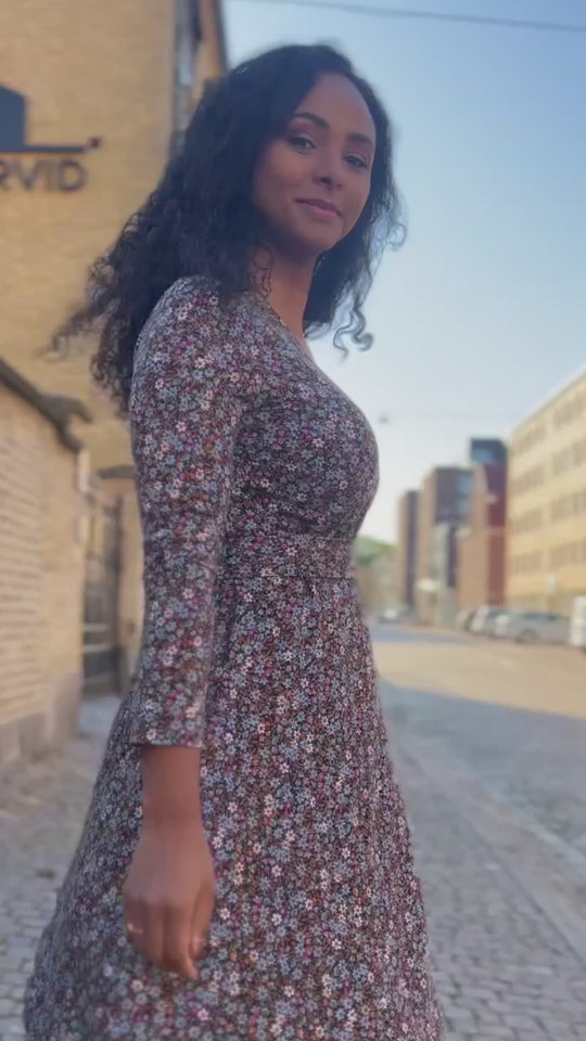 Bestie short wrap jersey dress - Brown flowers