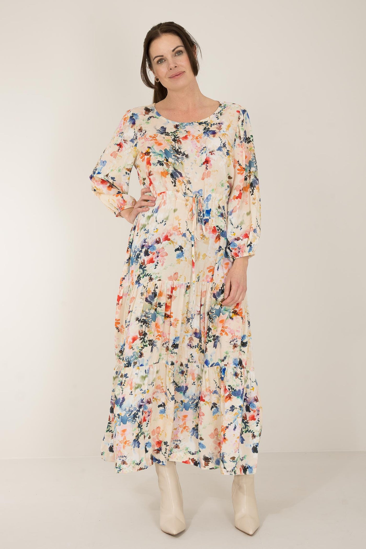 Fuzzy flower long dress - Multi palette - Mönstrad lång klänning med dragsko