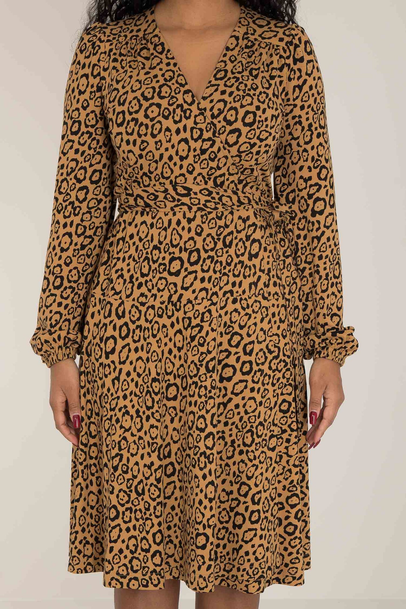Puff sleeve printed short wrap jersey dress - Brown Leo - Leopardmönstrad omlottklänning i trikå