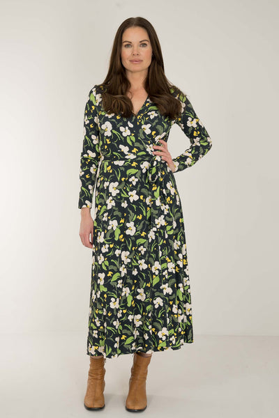 Bestie printed midi wrap jersey dress - Dark blue flower - Vadlång, blommönstrad omlottklänning i trikå
