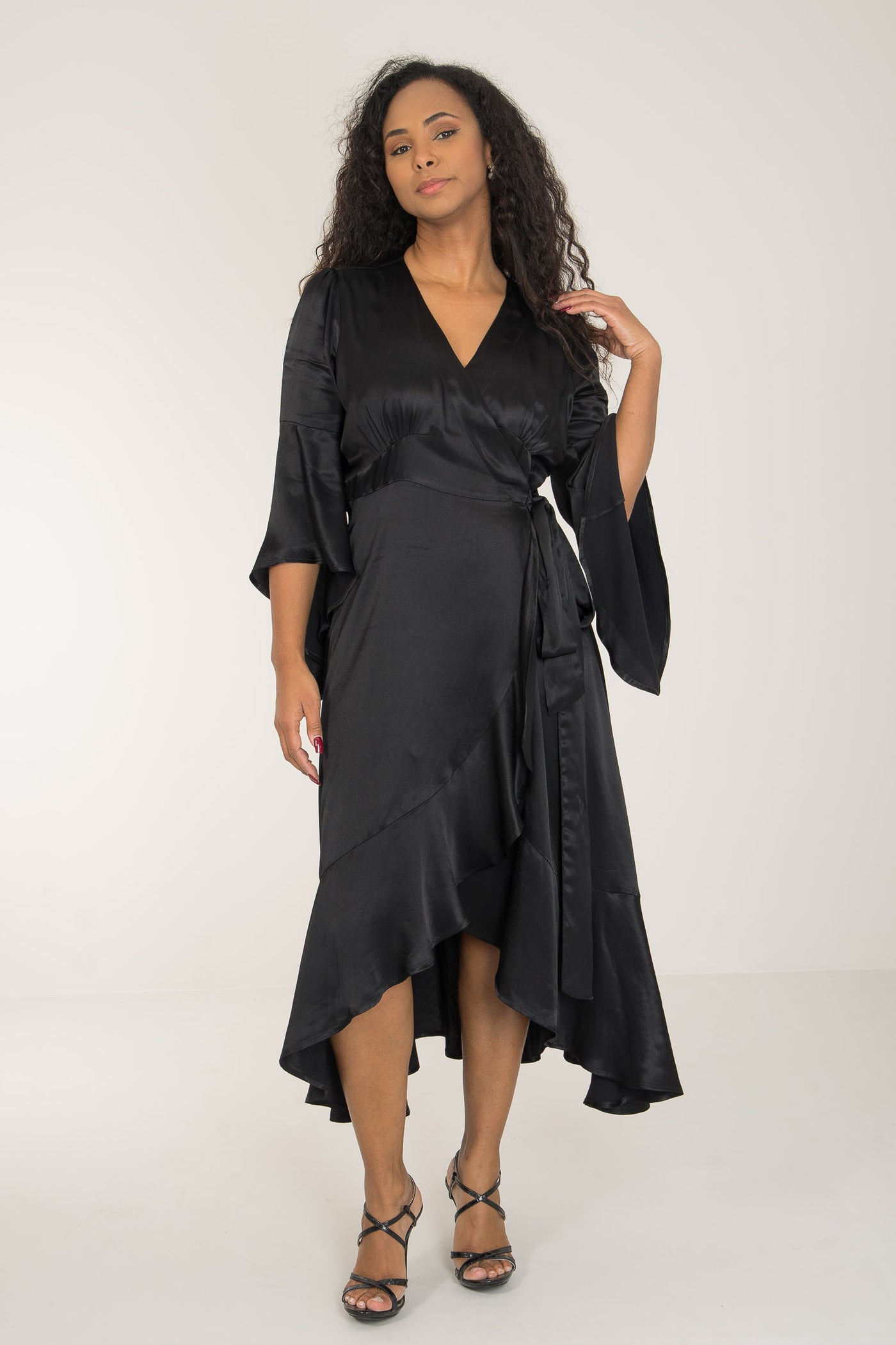 Satin viscose frill wrap mid dress - Jet black - Svart, vadlång omlottklänning