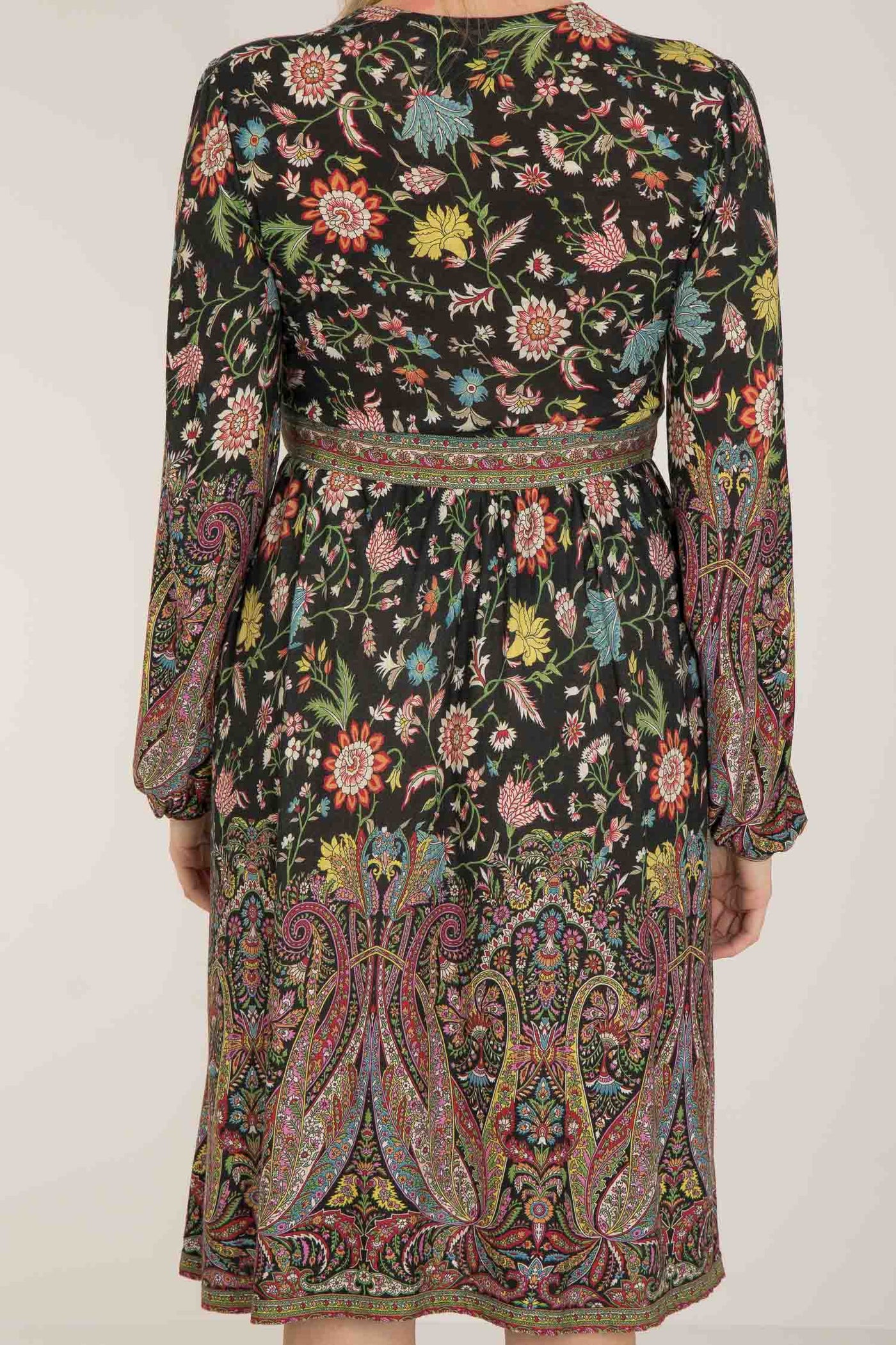 Pure boho jersey short dress - Black paisley - Mönstrad knälång klänning