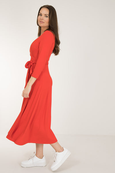 Bestie midi wrap jersey dress - Bright red - Vadlång, klarröd omlottklänning i trikå