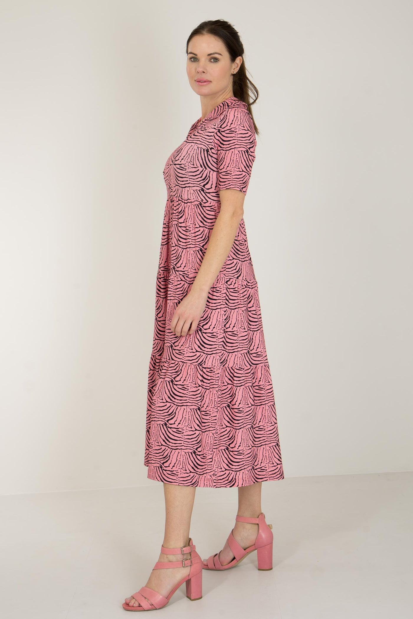 Forever mine collar midi jersey dress - Pink - Rosamönstrad, vadlång klänning med krage