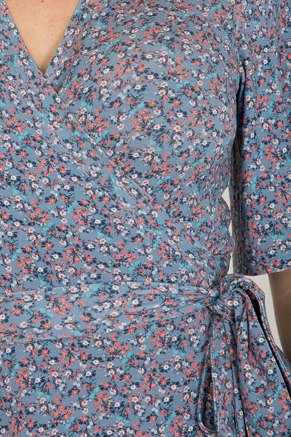 Bestie bell sleeve short wrap jersey dress - Blue - Blommig, knälång omlottklänning i trikå