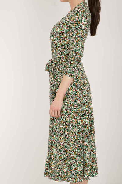 Bestie printed midi wrap jersey dress - Green flower - Vadlång, blommönstrad omlottklänning i trikå