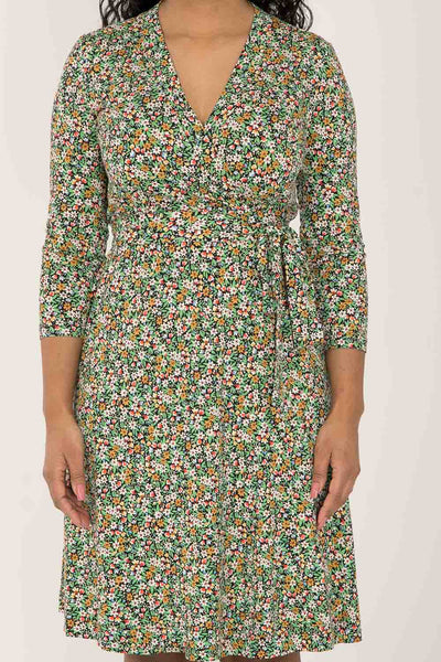 Bestie printed short wrap jersey dress - Green - Knälång, blommönstrad omlottklänning i trikå