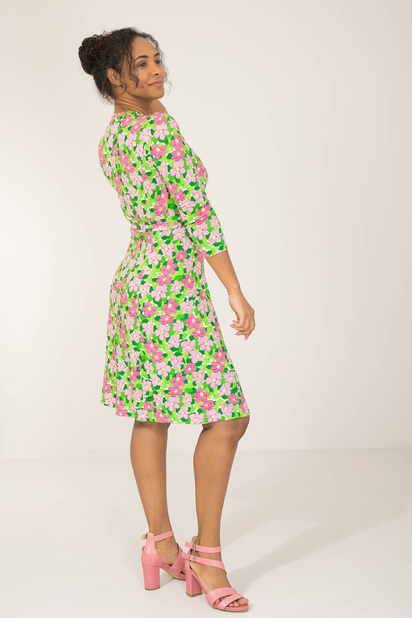 Essential printed short jersey dress - Pink flower - Mönstrad klänning i trikå